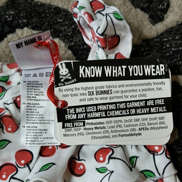 Tiered Cherries Flutter Sleeved Top - Picture 5 of 6